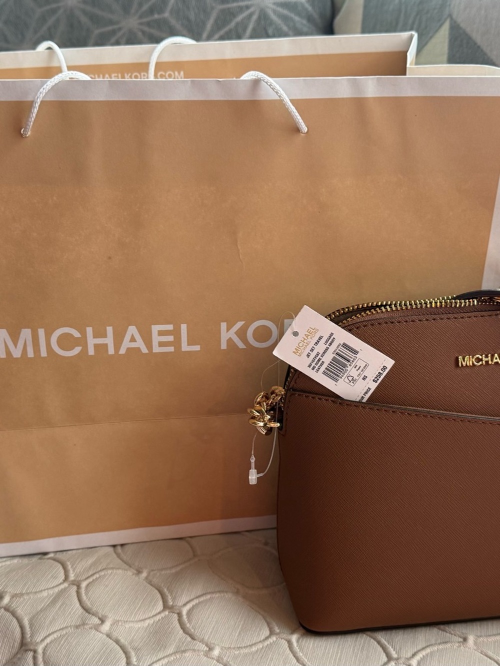 Michael Kors Jet Set Travel Medium Dome Crossbody Bag in Brown - Picture 2 of 8